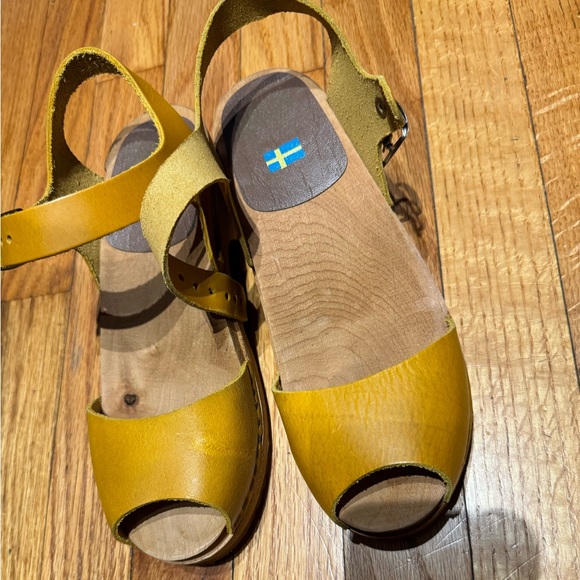 ✈️MIA Anja Swedish Scandinavian Peep Clog Ankle Strap Leather Mary Jean boho